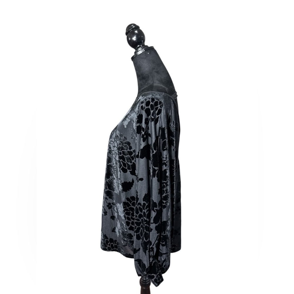 Basically Me Black Velvet Burnout Batwing Top Women’s S/M Oversized Blouse USA - Picture 3 of 9
